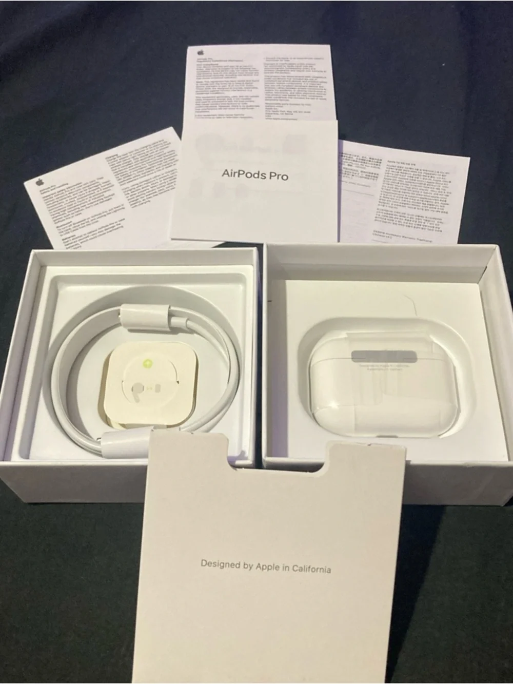 Apple White True Wireless Earbuds with Silicone Tips